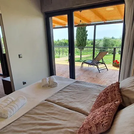 Collis Winery - Family & Friends - Mobilhome Campingplatz *