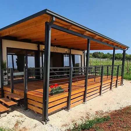 Collis Winery - Family & Friends - Mobilhome Campingplatz *